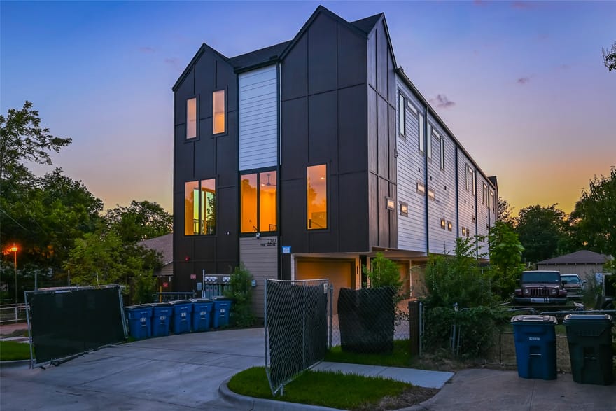 2247 Mail Avenue, Dallas, Texas