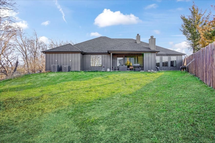 920 Oil Mill Road, Van Alstyne, Texas