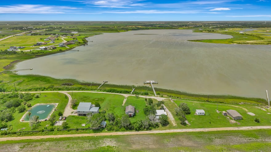 195 Wall Lane, Port Lavaca, Texas