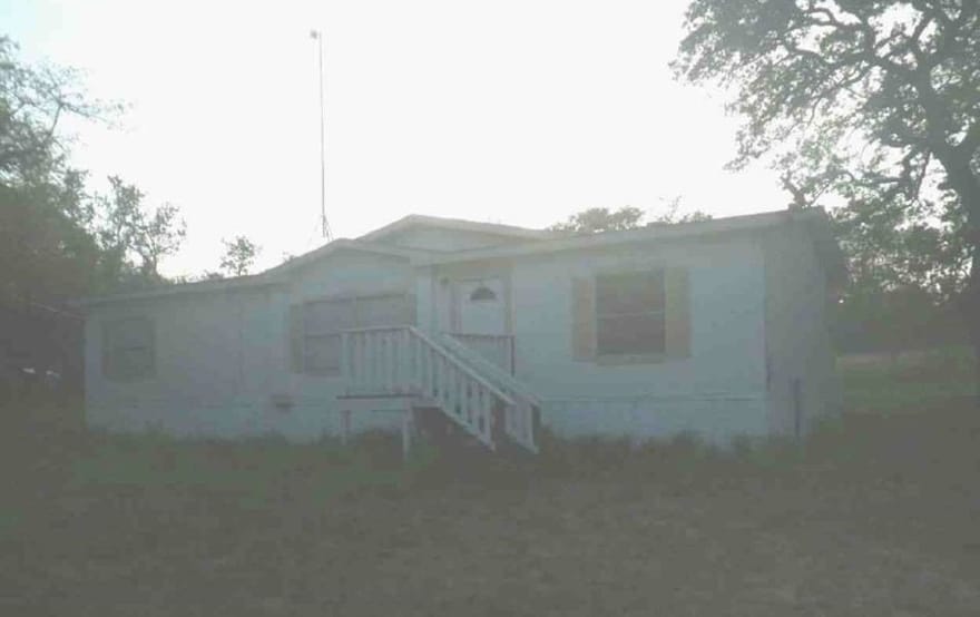 3640 Eichman Road, Poteet, Texas