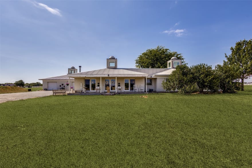 77 Hidden Lakes Boulevard, Gunter, Texas