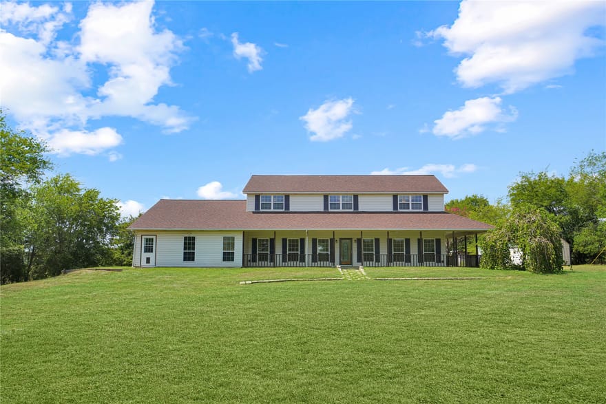 2473 Vz County Road 2621, Wills Point, Texas