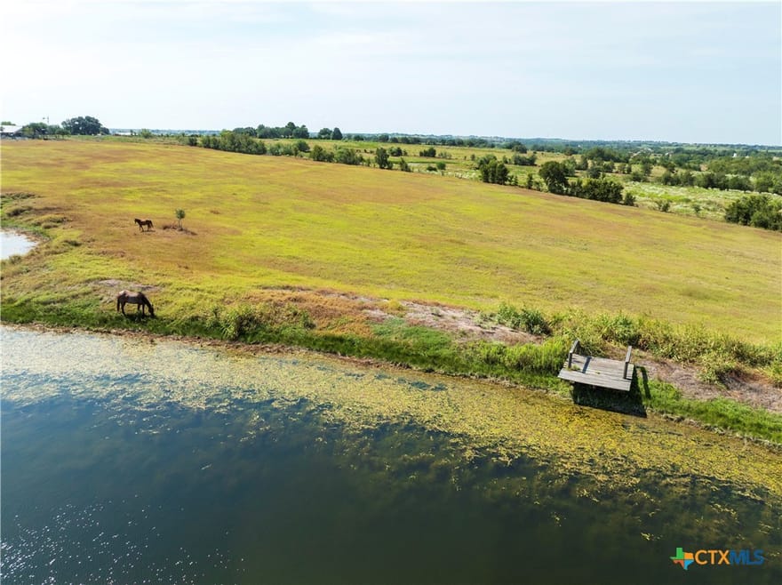 4800 Petter Rainosek Loop, La Grange, Texas