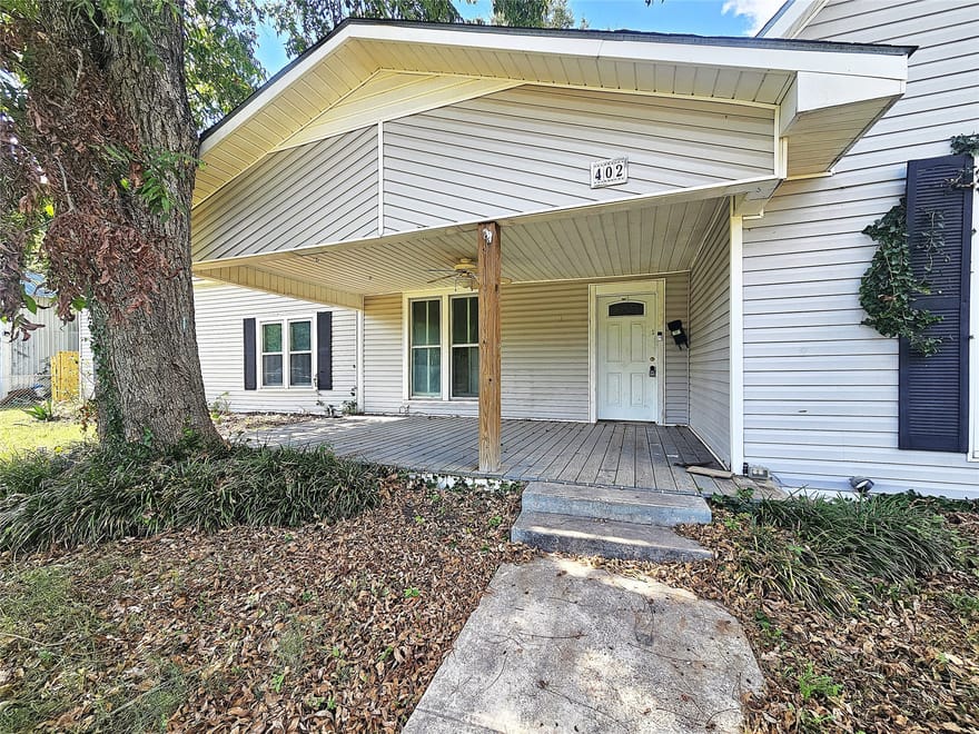 402 E State Street, Groesbeck, Texas