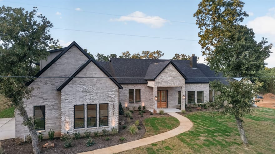 2821 Private Access Road, Burleson, Texas