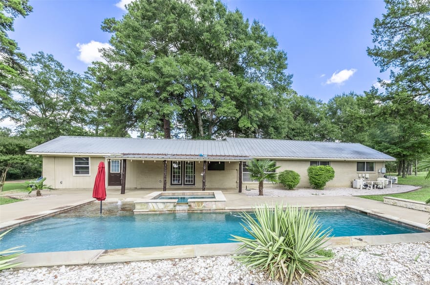 1977 County Road 813, Nacogdoches, Texas