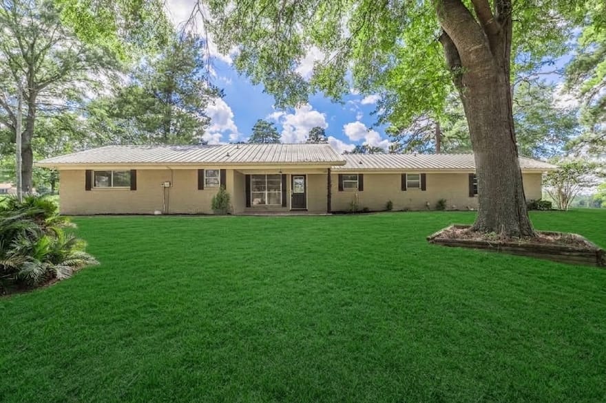 1977 County Road 813, Nacogdoches, Texas