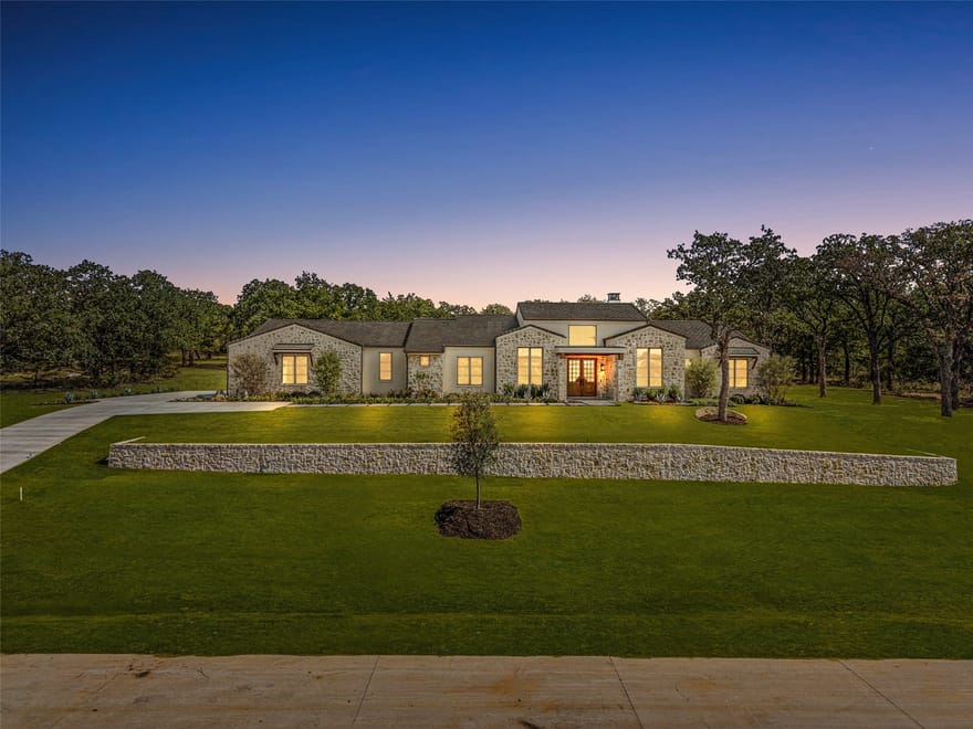 8041 Encanto Way, Fort Worth, Texas