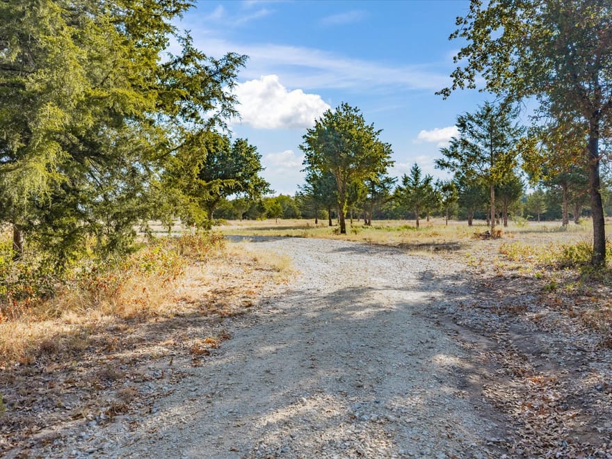 7832 Us Highway 287, Bowie, Texas