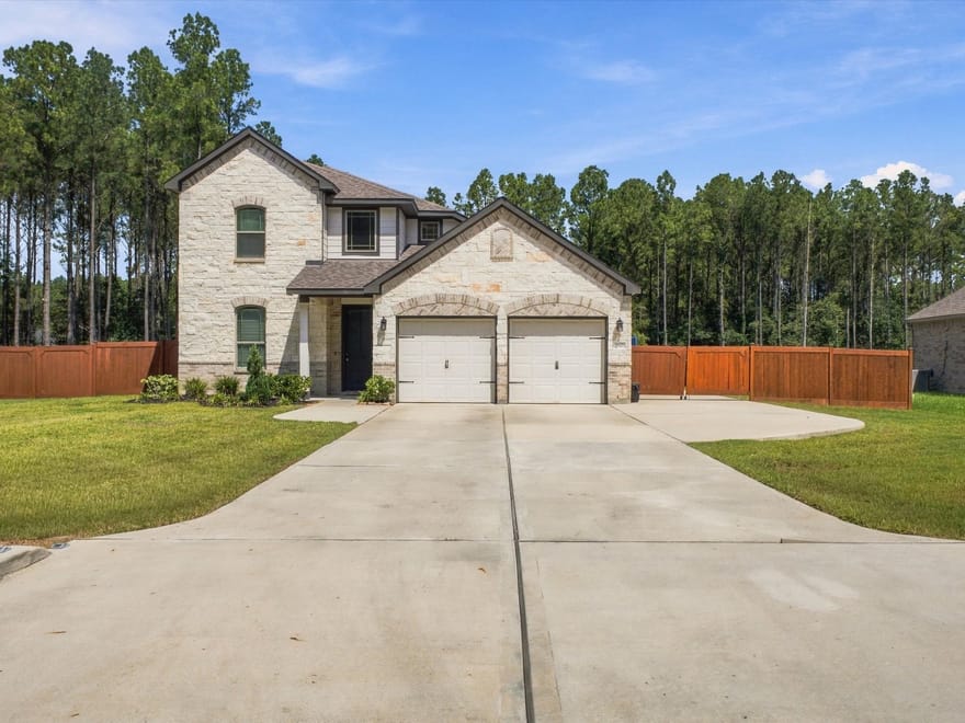 1563 Road 66114, Dayton, Texas
