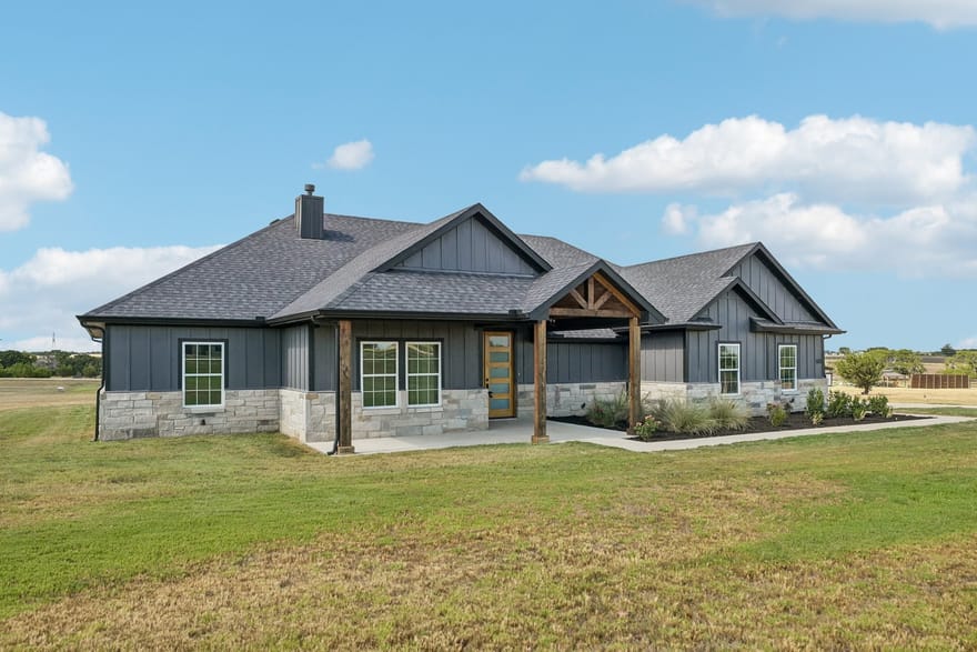 6605 Buffalo Ridge Circle, Godley, Texas