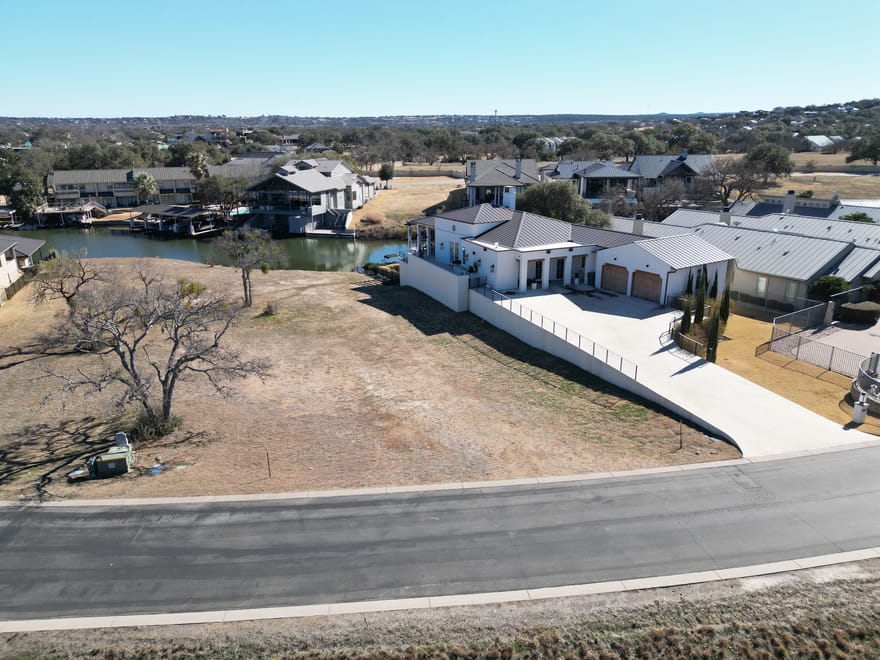 2811 Fault Line Drive, Horseshoe Bay, Texas