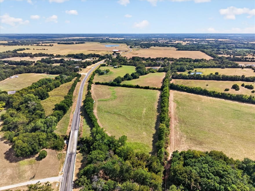 913 County Road 4232, Bonham, Texas