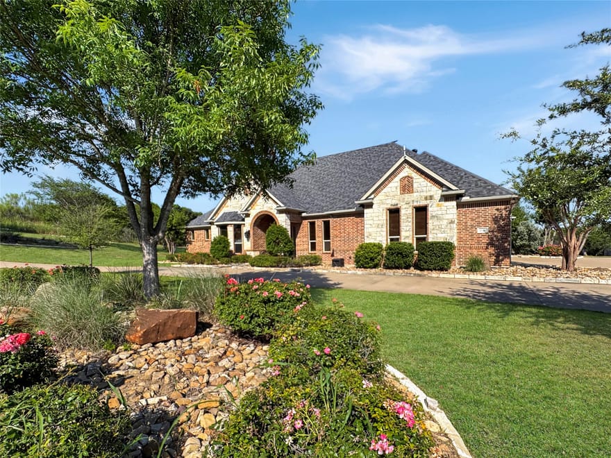 6509 Ladybank Court, Cleburne, Texas