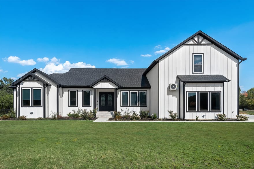 911 Oldgate Road, Lakeside, Texas
