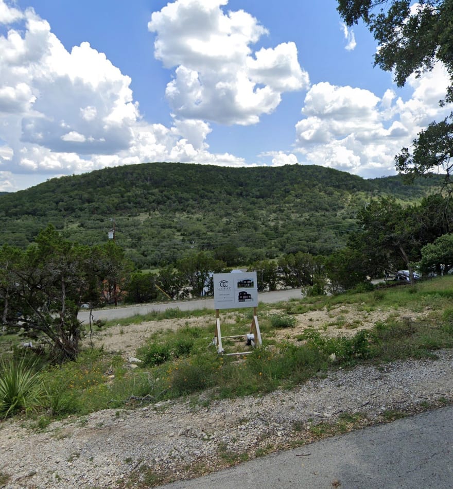 659 Contour Drive, Canyon Lake, Texas