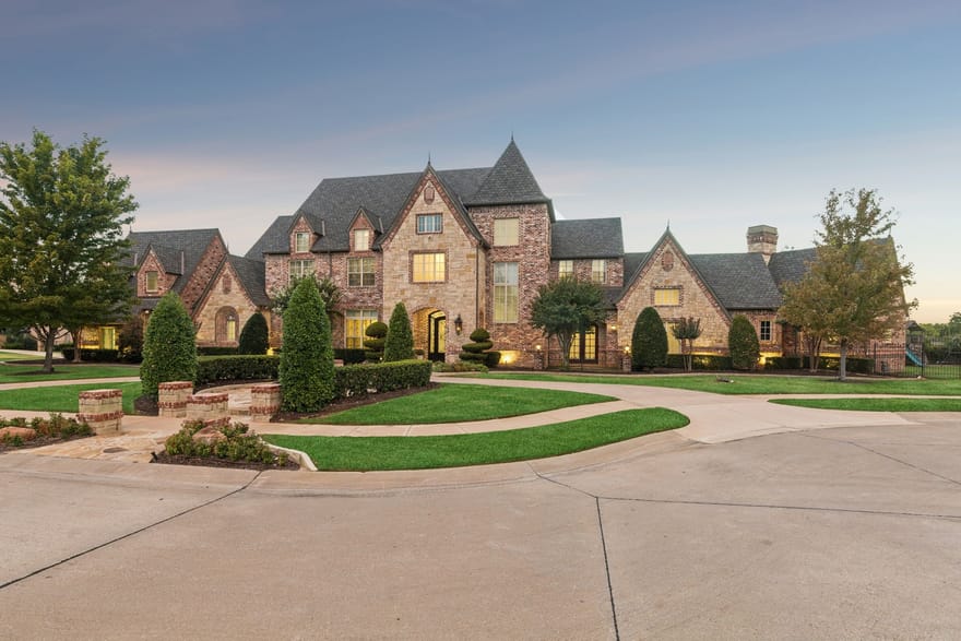 6900 Rockingham Court, Colleyville, Texas