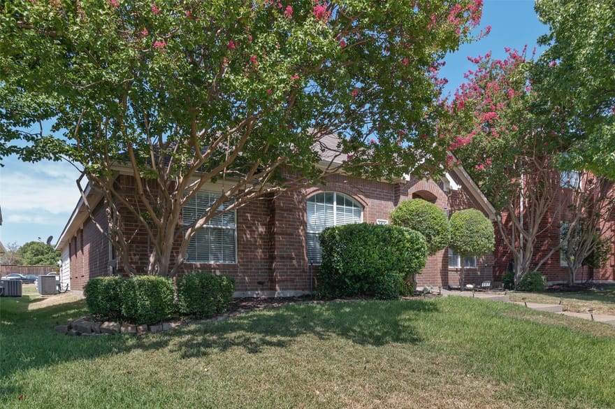 307 Trailwood Drive, Allen, Texas