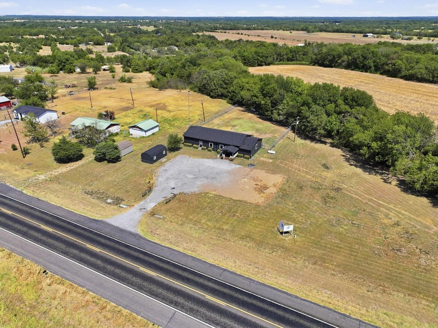 11540 Us Highway 69, Whitewright, Texas