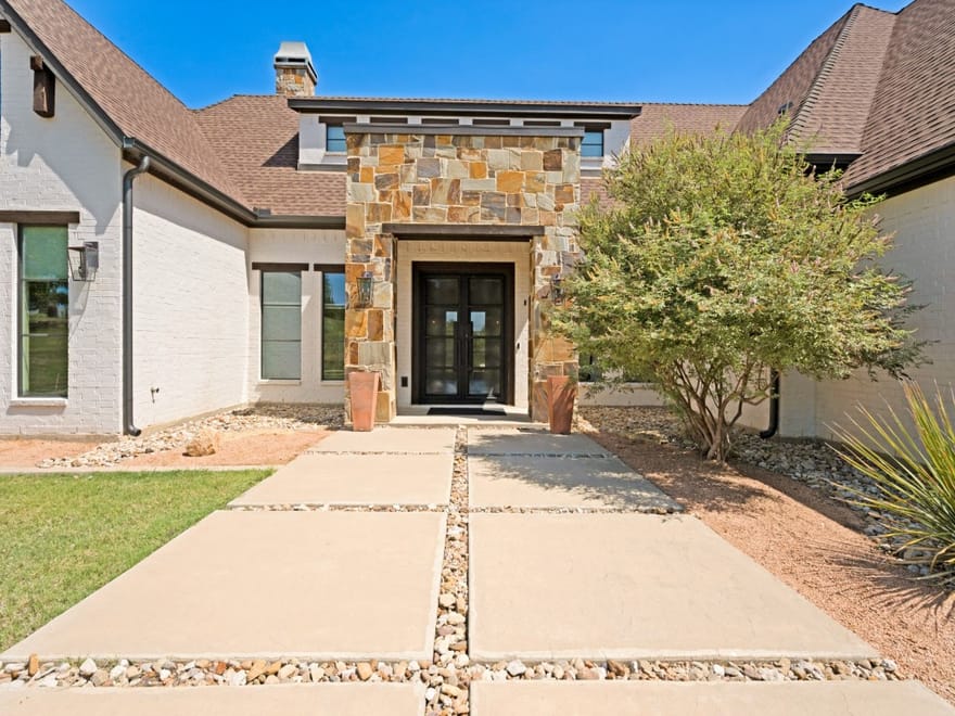 9108 Sirius Lane, Godley, Texas