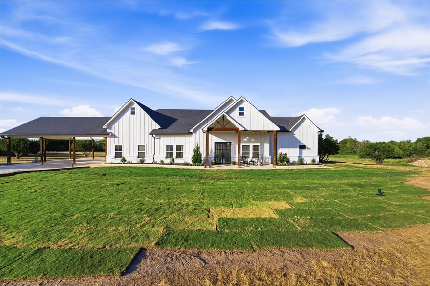 1045 Augustus Court, Rio Vista, Texas