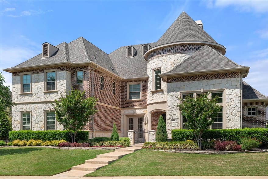 1012 Cool River Drive, Southlake, Texas