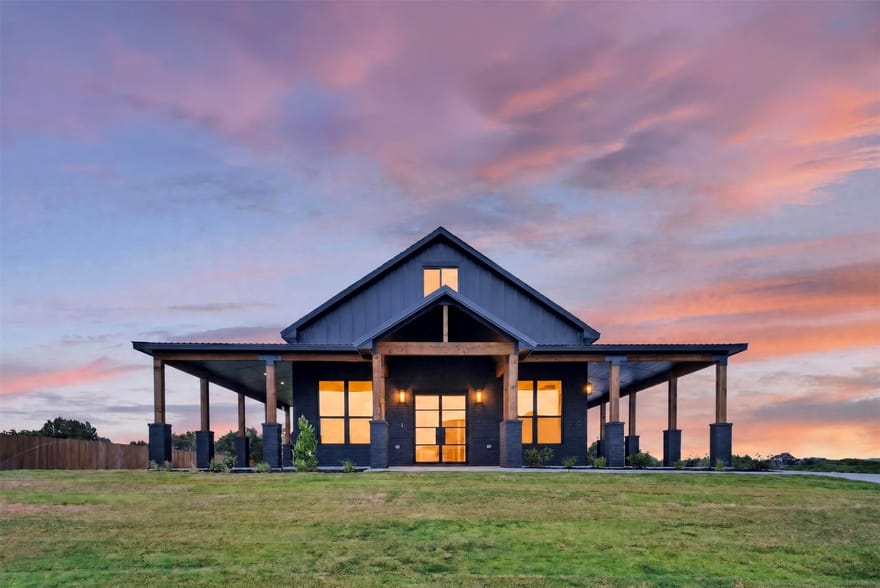 1091 Barton Ranch Road, Nemo, Texas