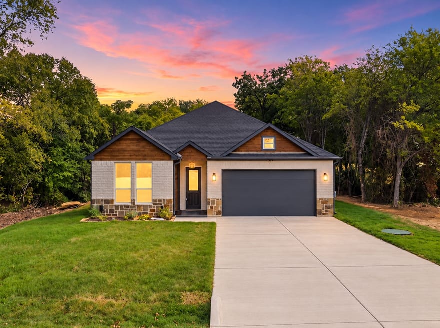 34002 Stonewood Drive, Whitney, Texas