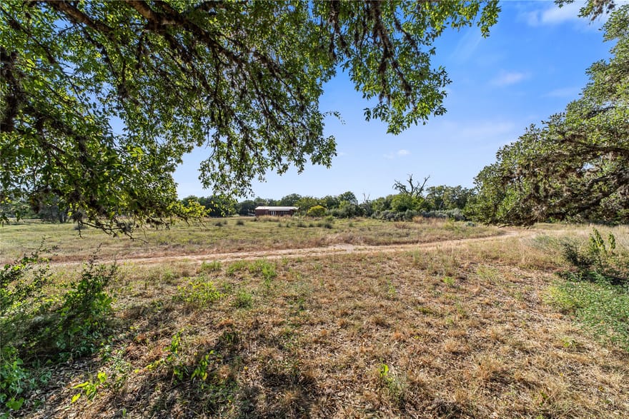 1024 Medina Bend Road, Medina, Texas