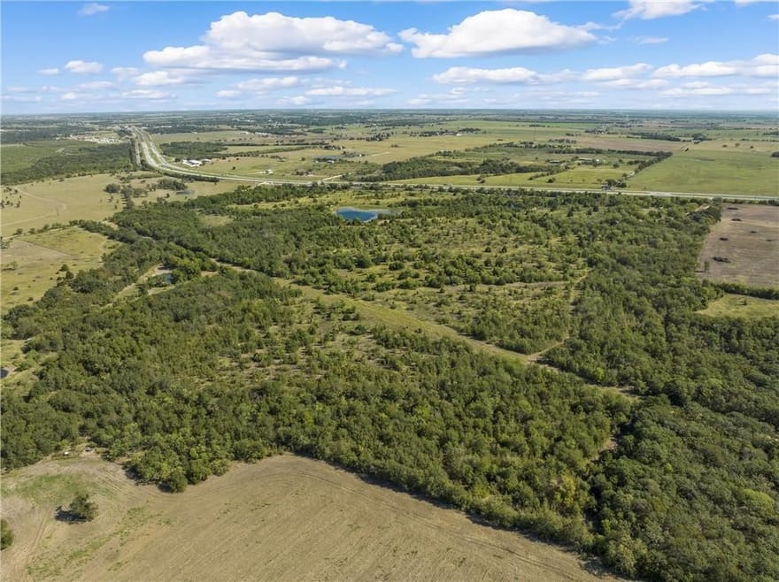 4961 Hwy 6, Riesel, Texas