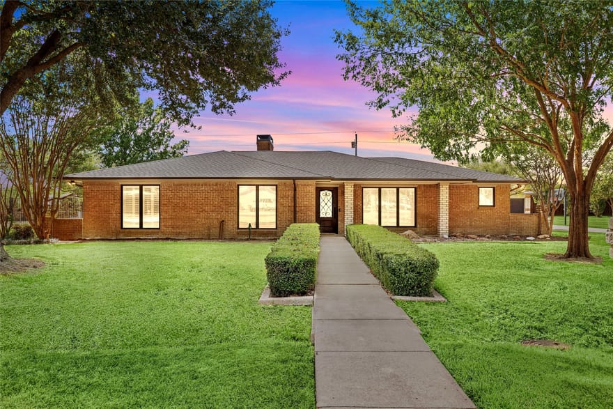 1804 Twin Brook Turn, Corinth, Texas