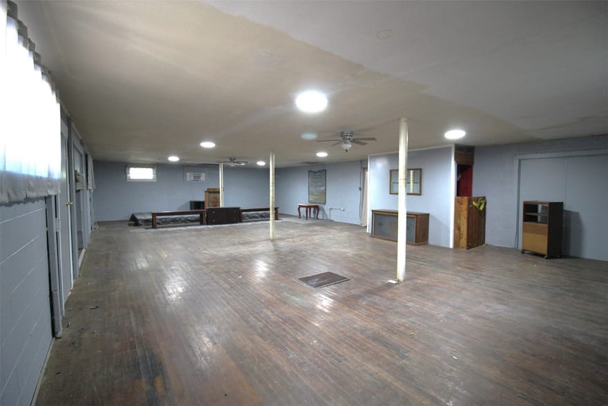 1518 N Pine Street, Vivian, Louisiana