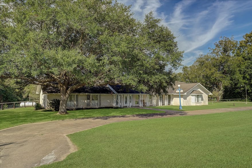 301 Fm-1011, Liberty, Texas