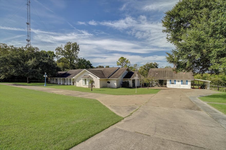 301 Fm-1011, Liberty, Texas
