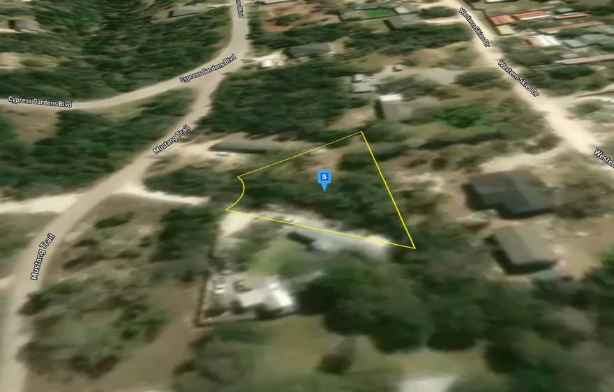 940 Mustang Trail, Spring Branch, Texas