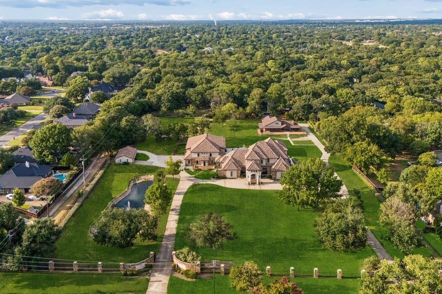 1609 Cheek Sparger Road, Colleyville, Texas