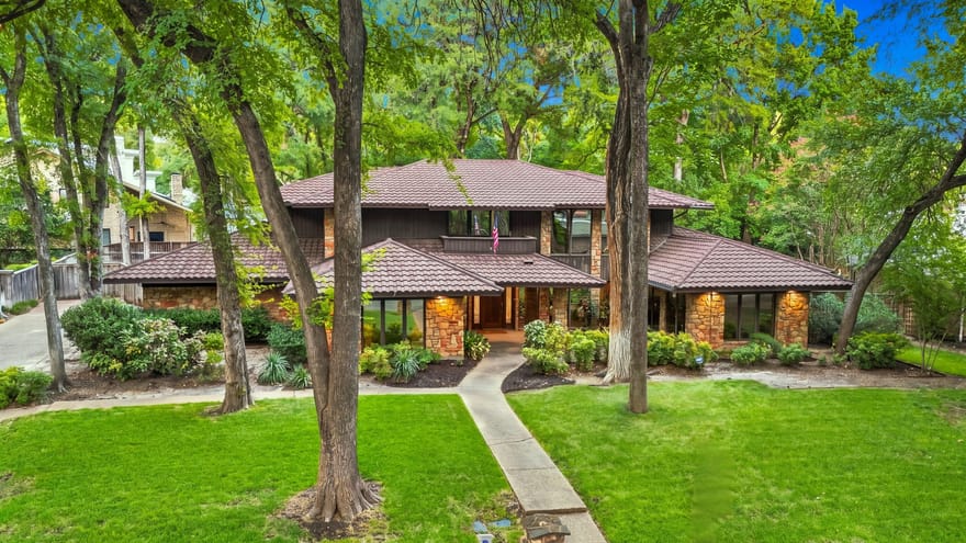 4829 Overton Woods Drive, Fort Worth, Texas