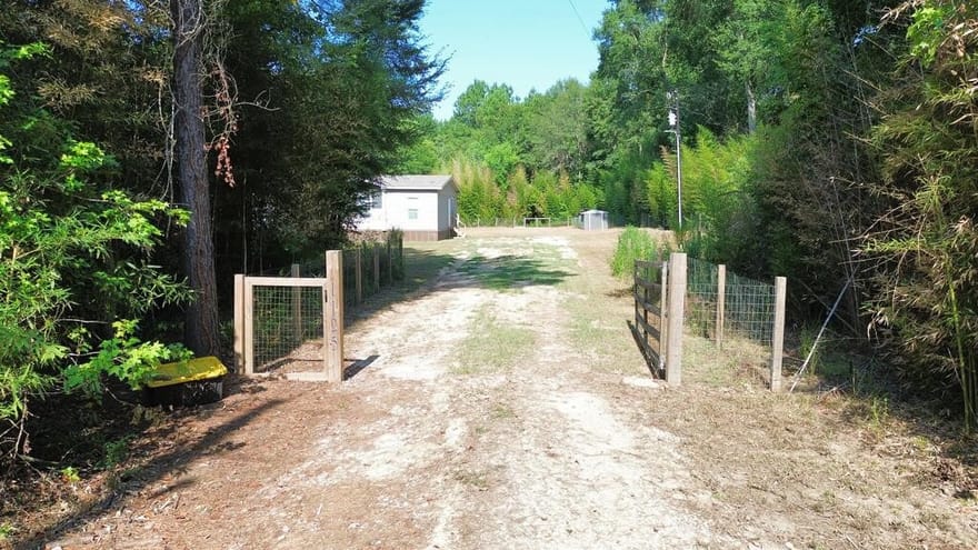 1125 County Road 3075, Kirbyville, Texas