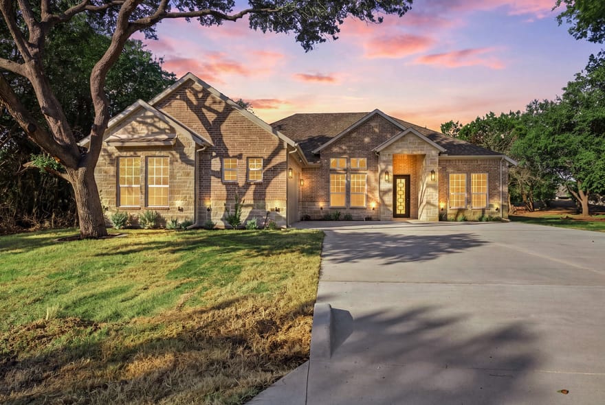 24006 Oak Shadow Drive, Whitney, Texas