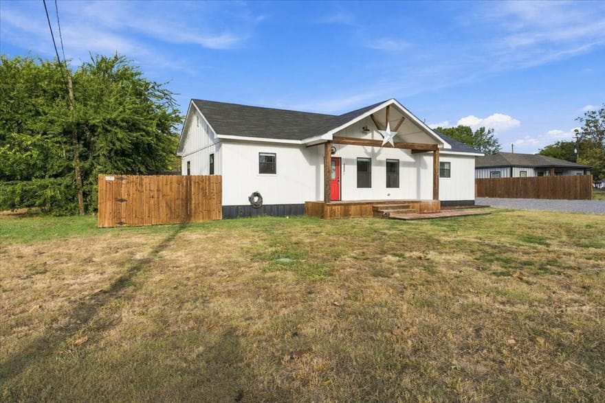505 N White Oak, Dodd City, Texas