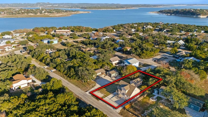 556 Apollo, Canyon Lake, Texas