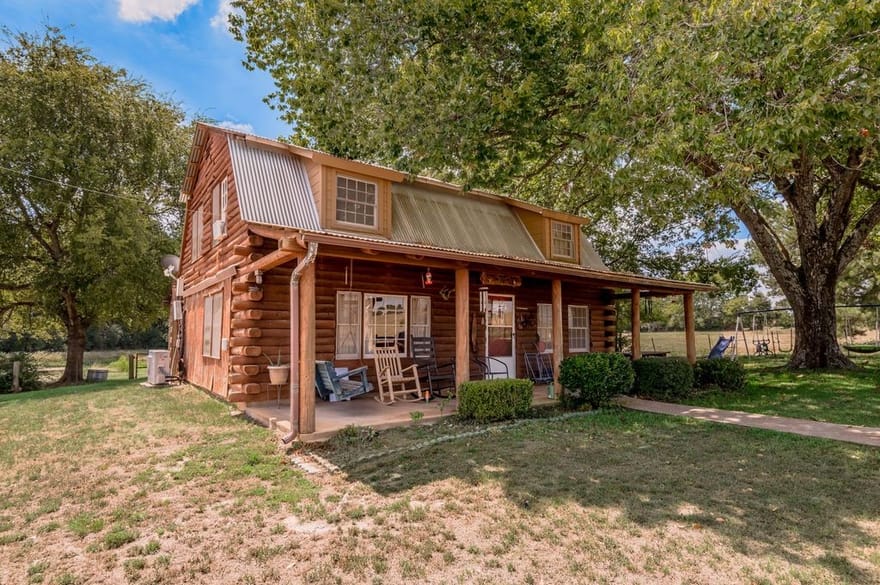 514 County Road 1835, Crockett, Texas