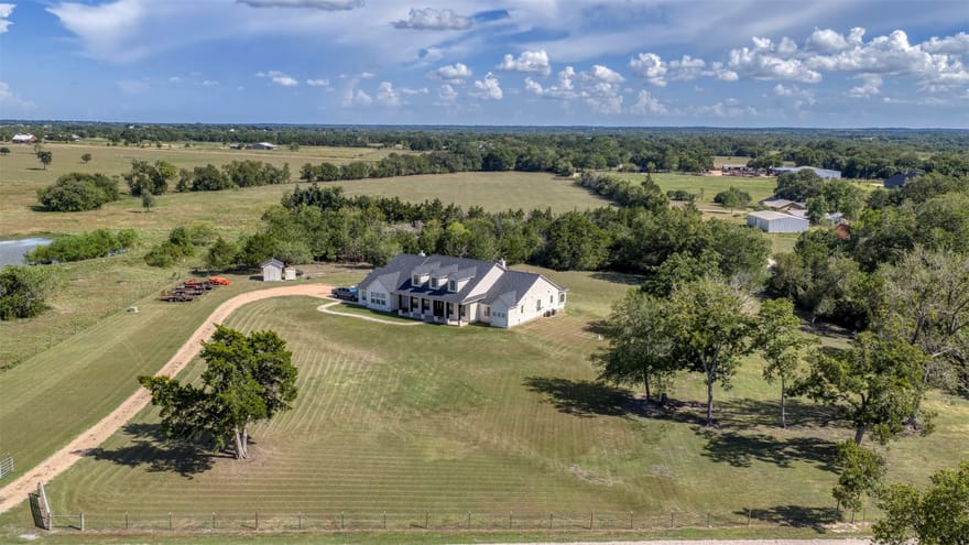 194 Zettel Road, Bellville, Texas