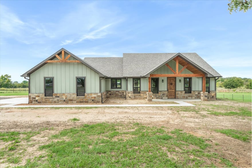 1122 Vz County Road 2517, Canton, Texas