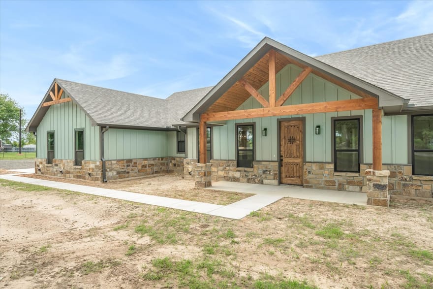 1122 Vz County Road 2517, Canton, Texas