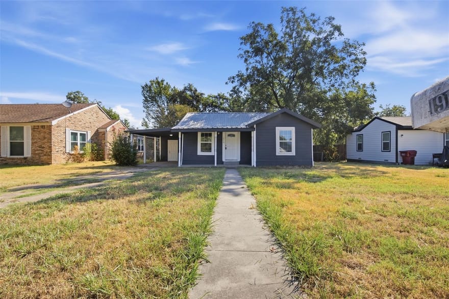 1916 Liberty Street, Bonham, Texas