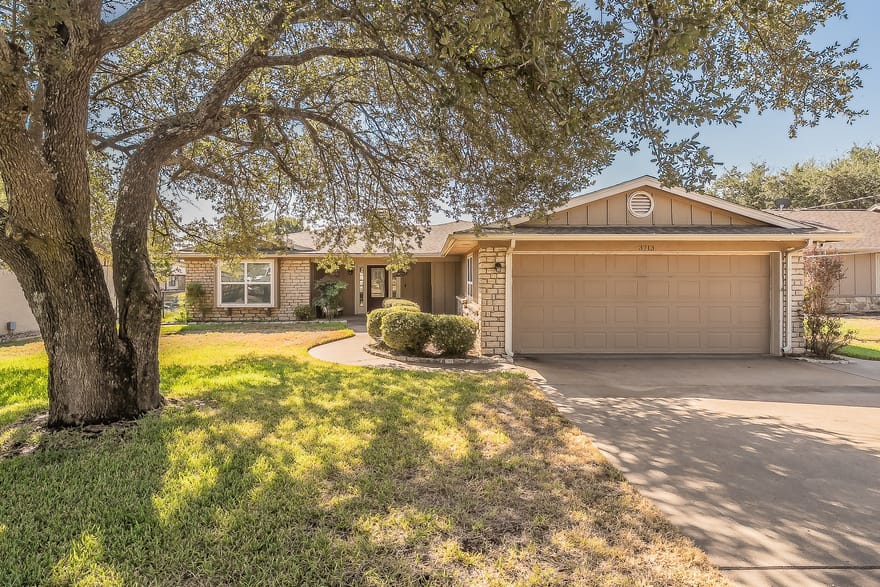 3713 Quail Run, Granbury, Texas