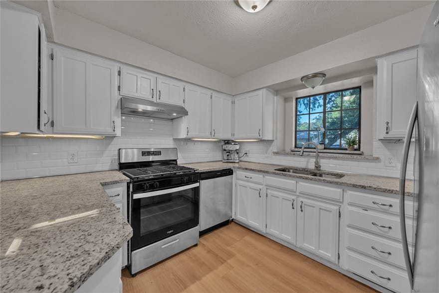 4404 Rain Forest Drive, Arlington, Texas