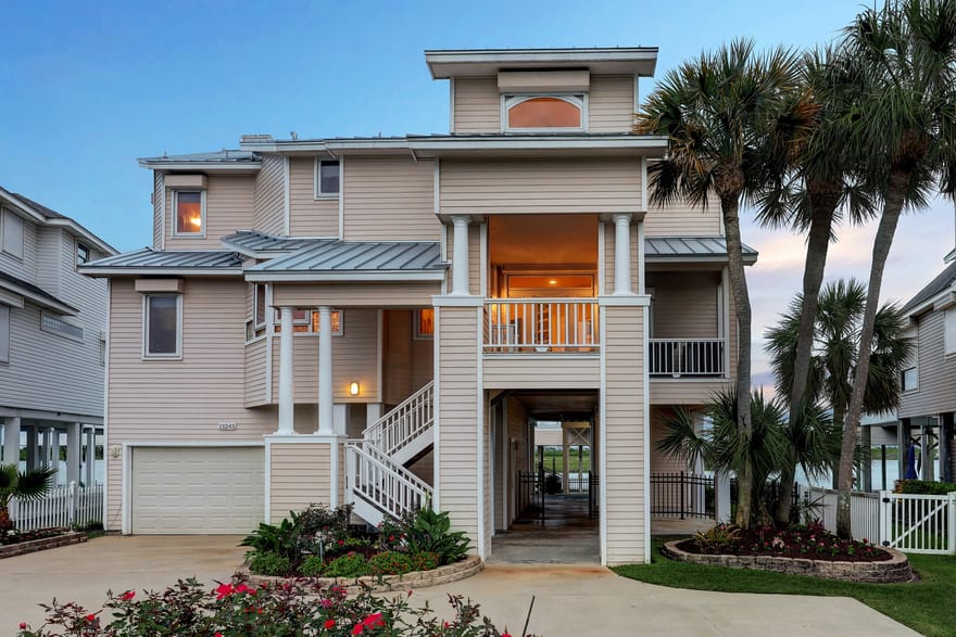 13243 Binnacle Way, Galveston, Texas