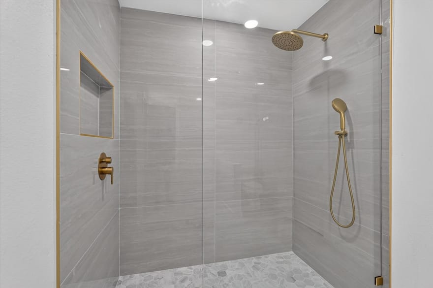 4364 Onyx Drive, Carrollton, Texas